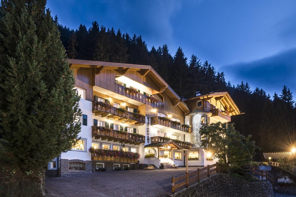 Hotel La Pineta Selva di Val Gardena Extérieur photo